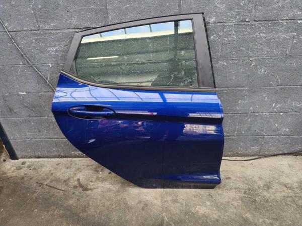 PORTE ARRIERE DROIT FORD  - Vue 1